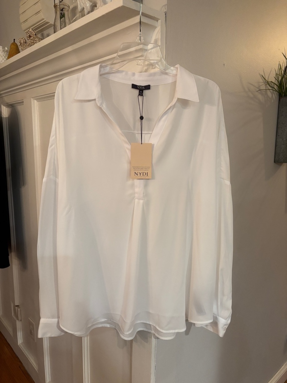 NYDJ White Sheer V-Neck Collared Tunic Blouse